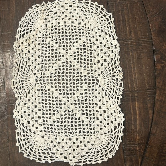 Rectangular Crocheted Doily - Picture 5 of 8